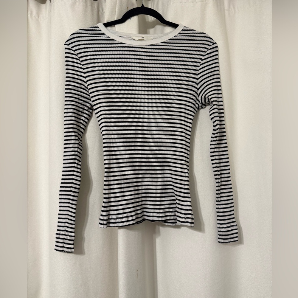 H&M Black & White Ribbed Long Sleeve Shirt Size L